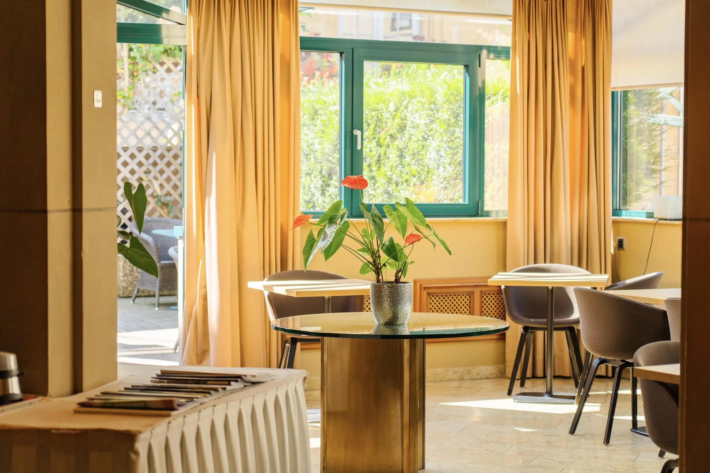 Rooms, restaurant and facade photographed for a new website and the hotel's social media. Shot for Moris Hotel.